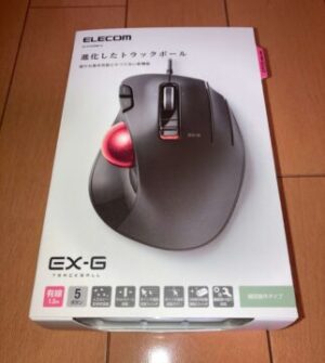 ELECOM トラックボールマウス M-XT2URBK-G - 箱